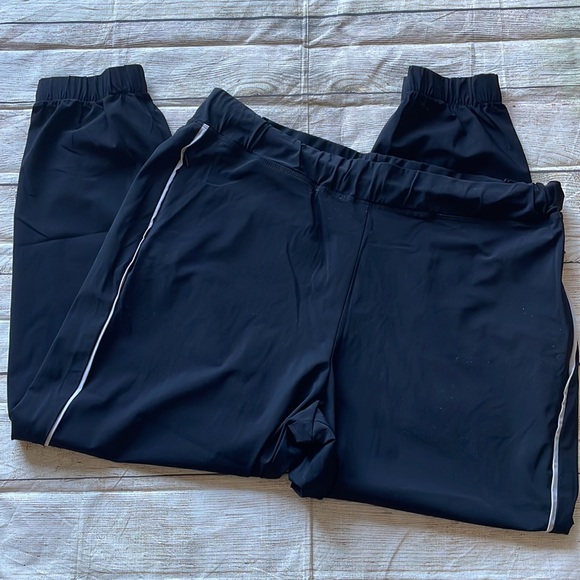 Athleisure Set by Spirithouse size XL - Picture 8 of 13